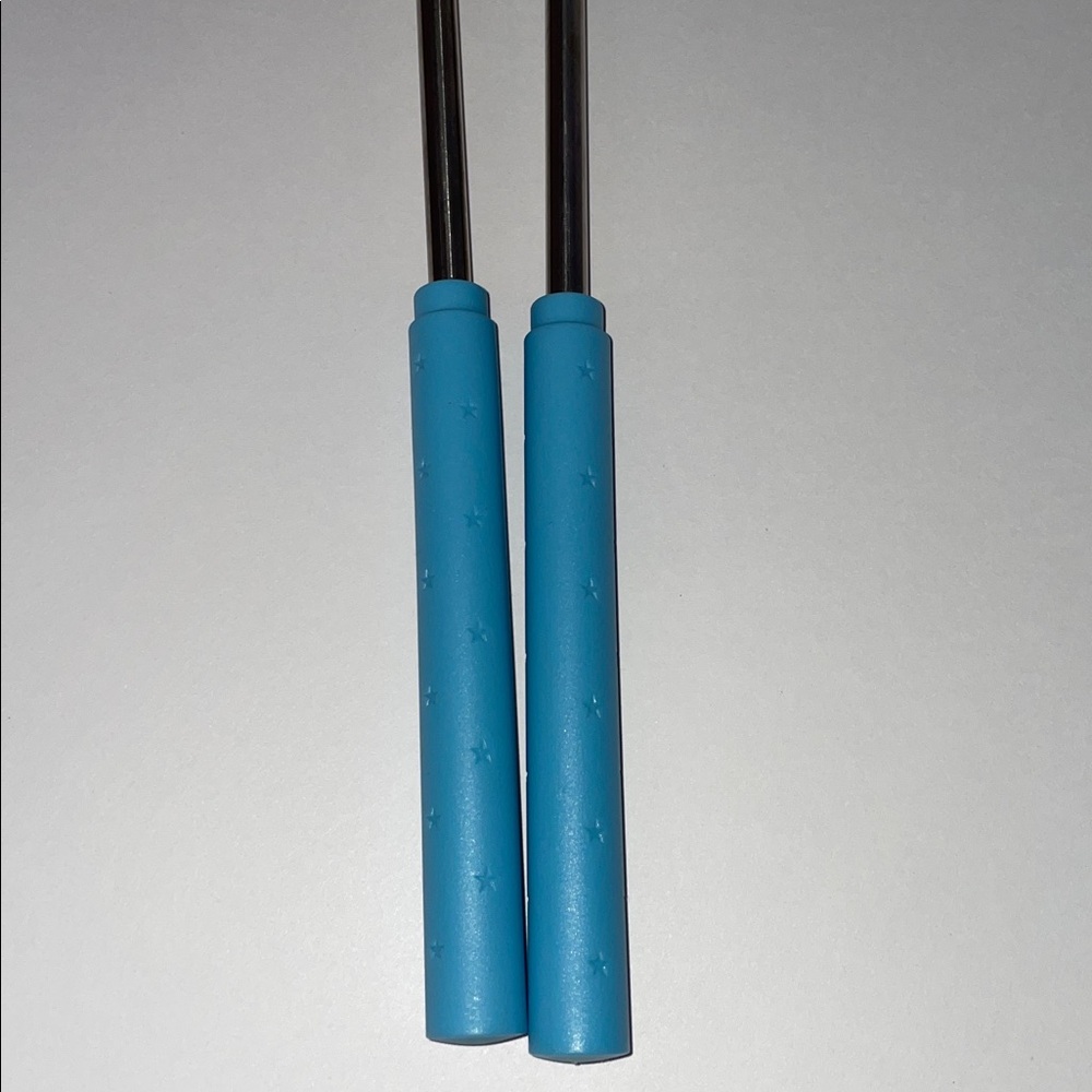 NWT Set of 4 Marshmallow/Roasting Forks with Blue Handles. - Picture 2 of 3